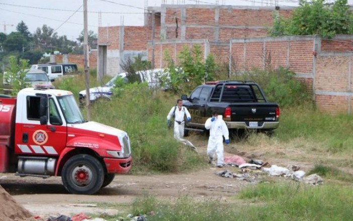Hallan fosas con 8 cuerpos en Tonalá, Jalisco