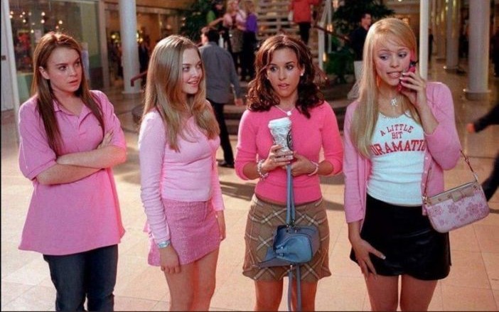 Regina George de Mean Girls usaría así el color rosa en 2019