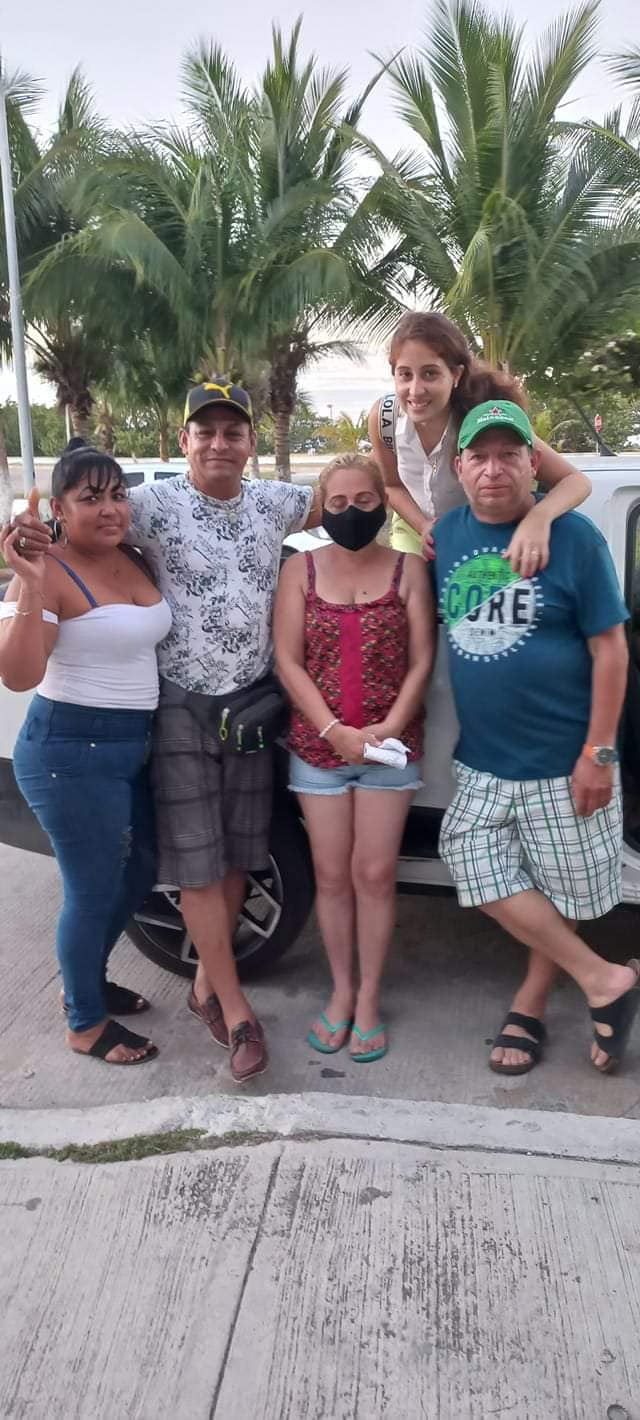 Familia Ócaña visita Ciudad del Carmen