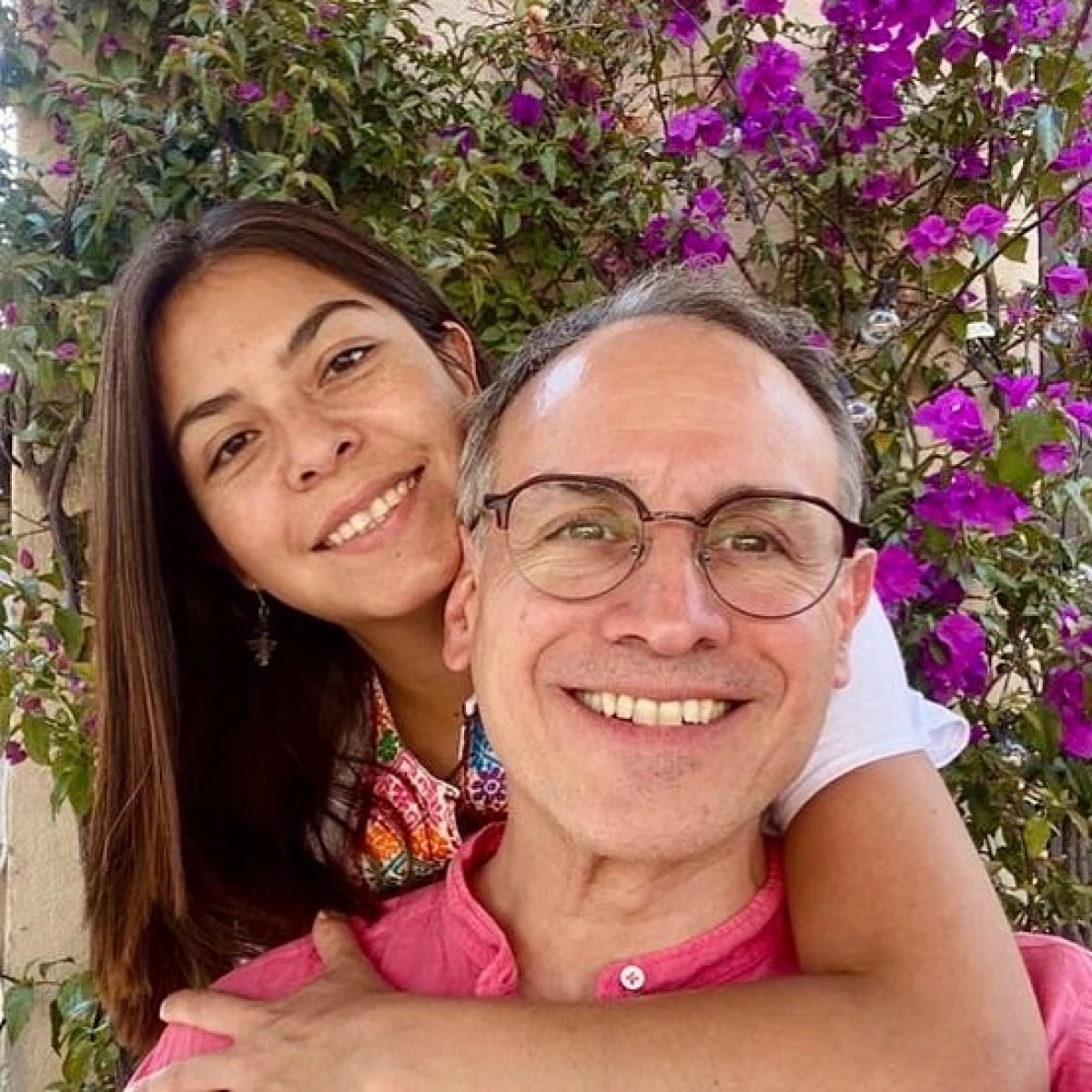 López-Gatell y Rebeca Peralta se convirtieron en padres de una niña