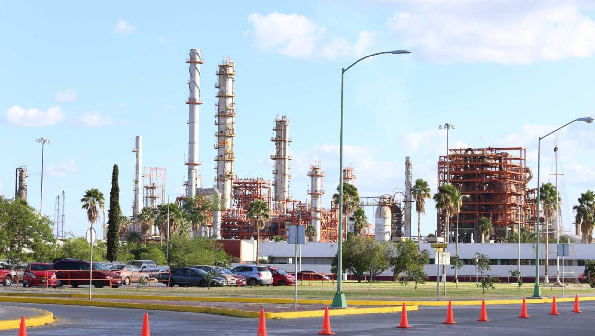 REFINERÍAS