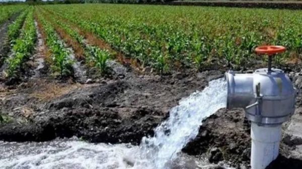 Defiende Ley de Aguas