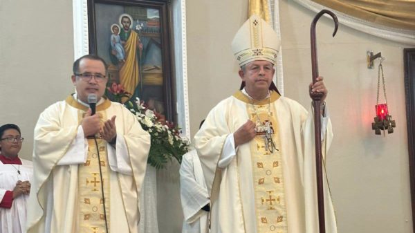 MONSEÑOR