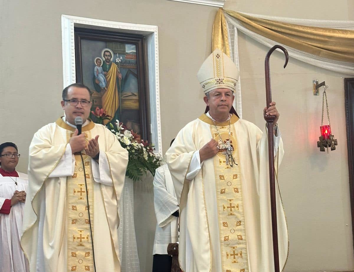 MONSEÑOR