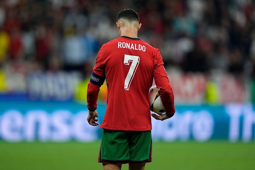 CRISTIANO RONALDO