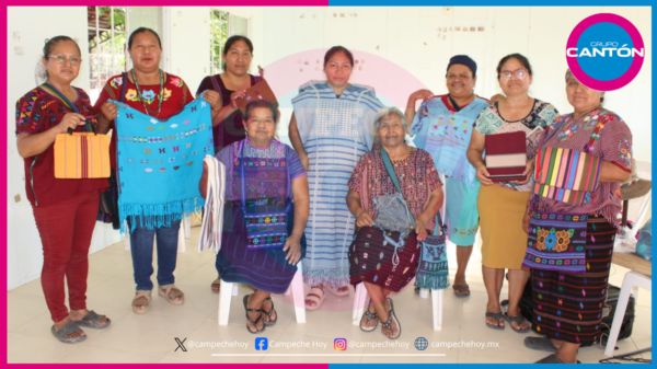 Grupo de artesanas "Mi Mundo de Colores Laureles"